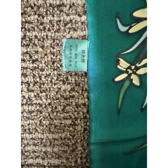 Green Floral Silk Square Scarf Womens Embroidered Nature Satin 100% Silk Spring - Picture 3 of 4
